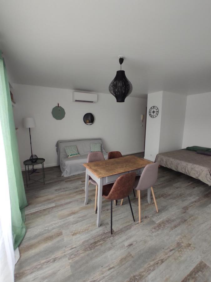 Appartement Climatise Avec Balcon,Wifi, Proche Remparts Avignon Eksteriør bilde