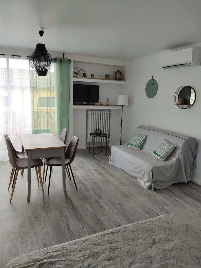 Appartement Climatise Avec Balcon,Wifi, Proche Remparts Avignon Eksteriør bilde